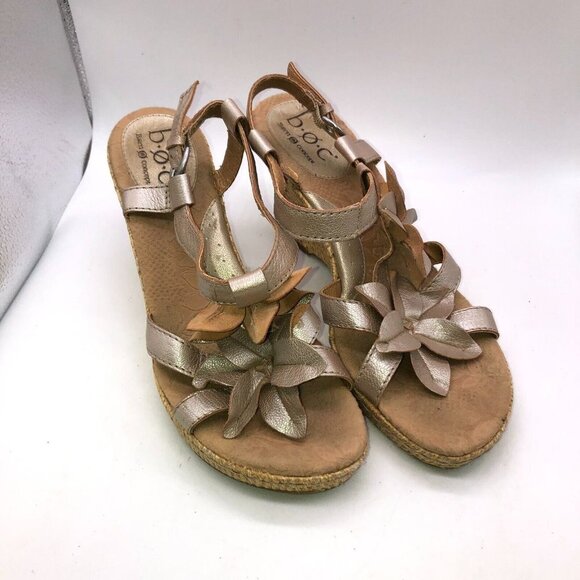 Boc Womens Sz 9 Platinum Leather Flower Espadrille Wedge Heels Open Toe Sandals - Picture 3 of 10